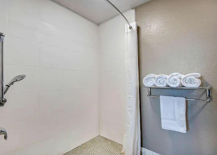 6 Oh - Osu North Hotel Columbus