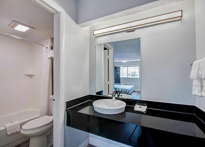 6 Oh - Osu North Hotel Columbus