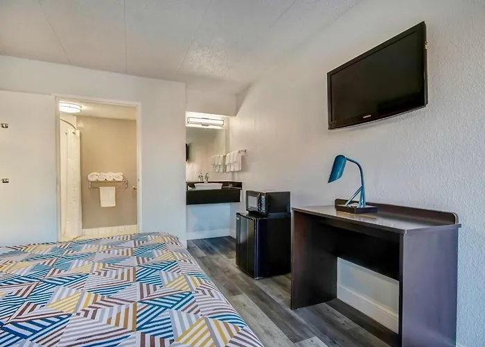 6 Oh - Osu North Hotel 3*