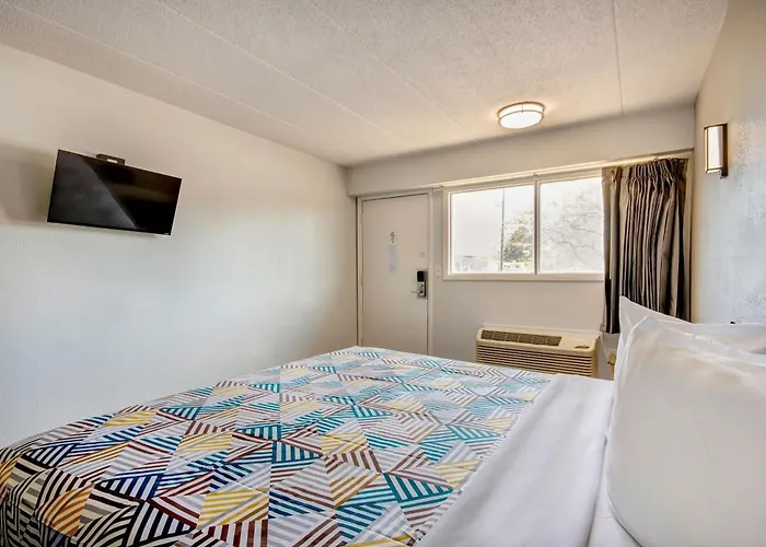 Hotel 6 Oh - Osu North Columbus