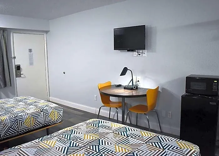 Hotel 6 Oh - Osu North Columbus
