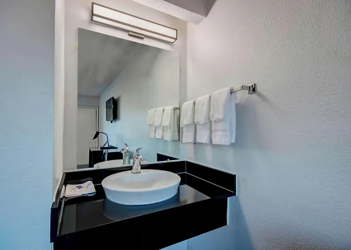 6 Oh - Osu North Hotel 3*